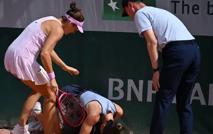 French Open court layouts are causing injuries to players, says Iga Swiatek