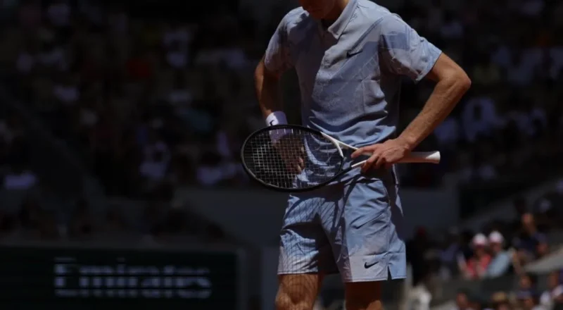 The Jannik Sinner Shock Roland Garros Loss – “The Collapse That Changed Everything”