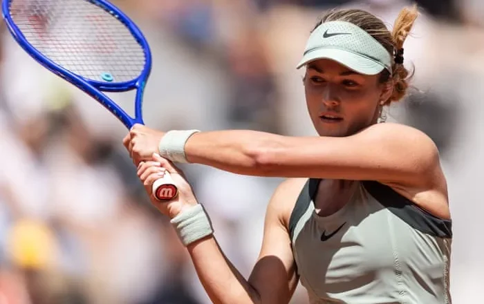 French Open 2026: Kalinskaya v Chwalinska; Sabalenka v Shnaider as quarter-finals continue – live