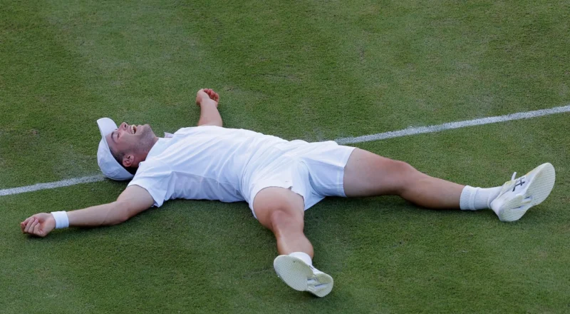 British wildcard Arthur Fery fights back to beat Zizou Bergs in Wimbledon epic