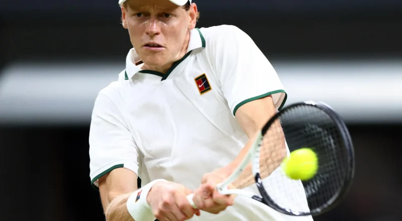 Jannik Sinner swats aside Mochizuki to reach Wimbledon quarter-finals