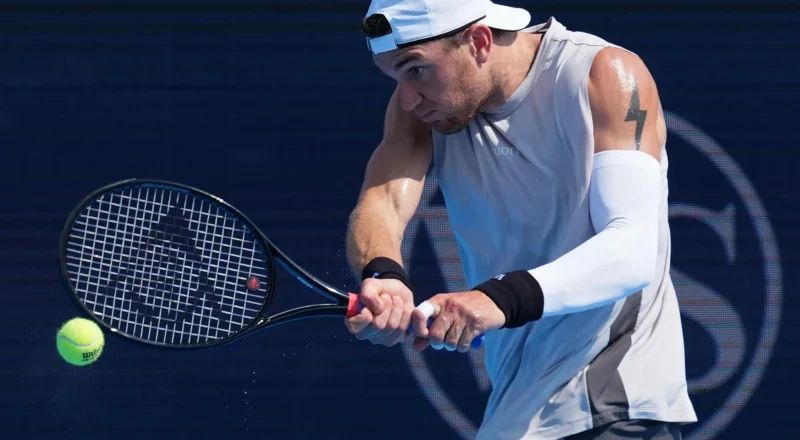 Jack Draper ‘in difficult place’ after defeat by Martín Landaluce at Cincinnati Open